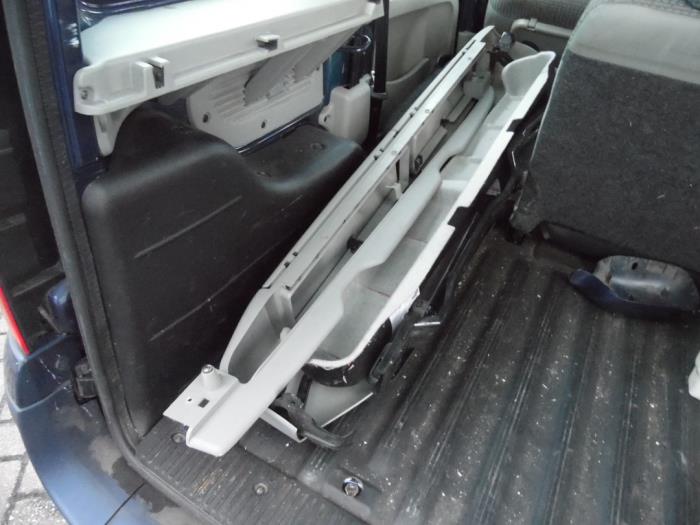 Renault Kangoo 1.6 16V Skrotfordon (2006, BLAUW)