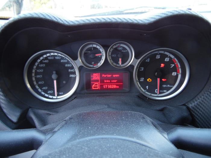 Alfa Romeo MiTo 1.4 16V Samochód złomowany (2009, Bialy)