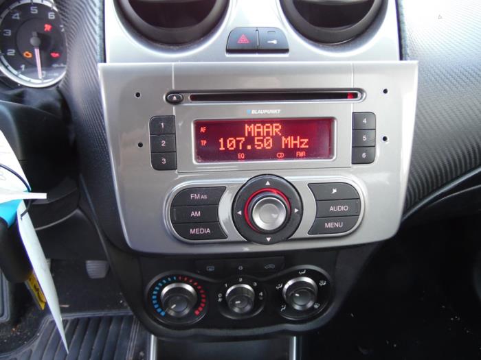 Alfa Romeo MiTo 1.4 16V Samochód złomowany (2009, Bialy)