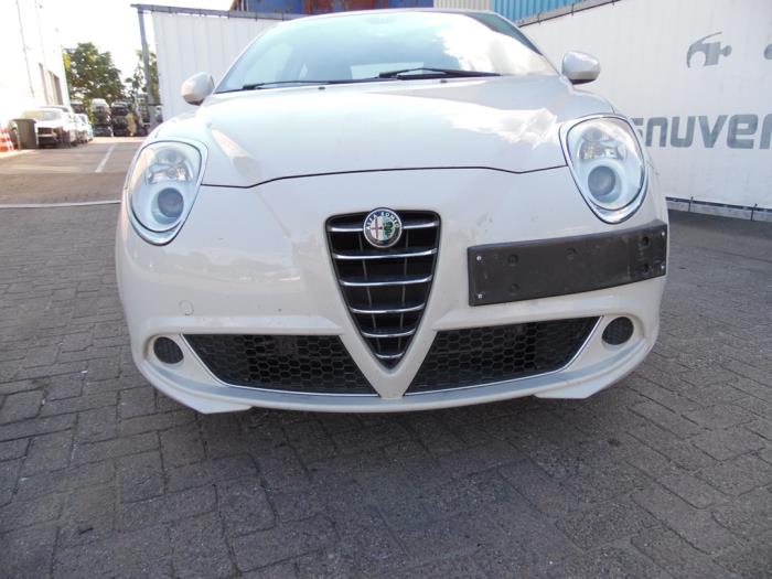 Alfa Romeo MiTo 1.4 16V Samochód złomowany (2009, Bialy)