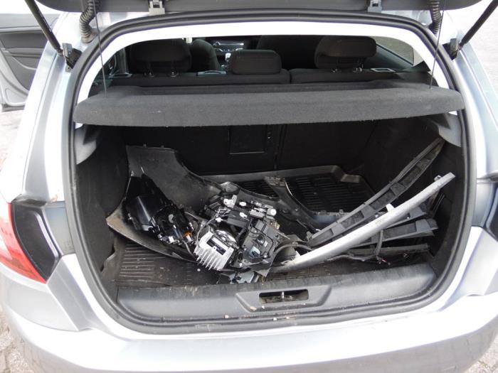 Peugeot 308 1.6 BlueHDi 120 Sloopvoertuig (2014, Grijs)