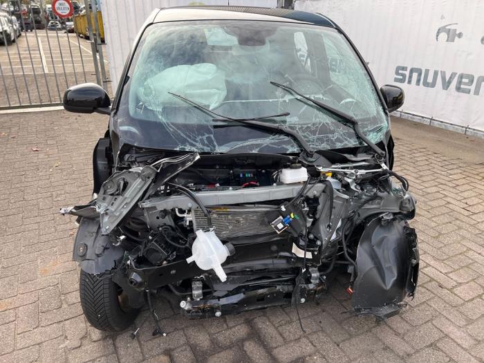 Renault Twingo III ZE R80 Skrotfordon (2021, ZWART)