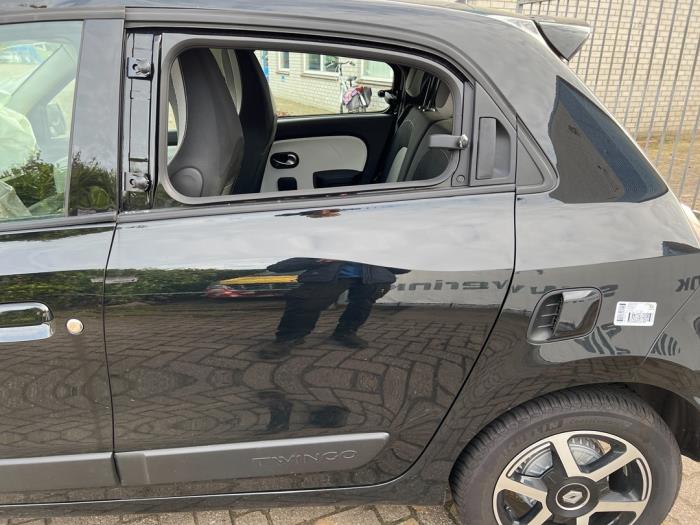 Renault Twingo III ZE R80 Skrotfordon (2021, ZWART)