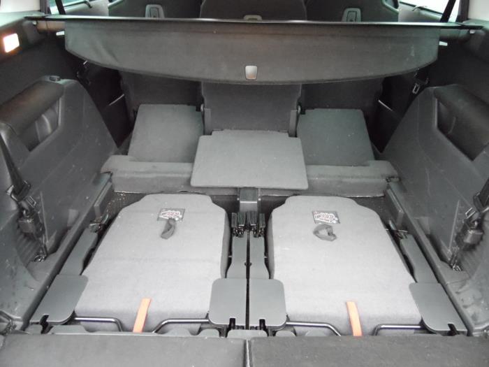 Peugeot 5008 I 1.6 VTI 16V Schadevoertuig (2010, Grijs)