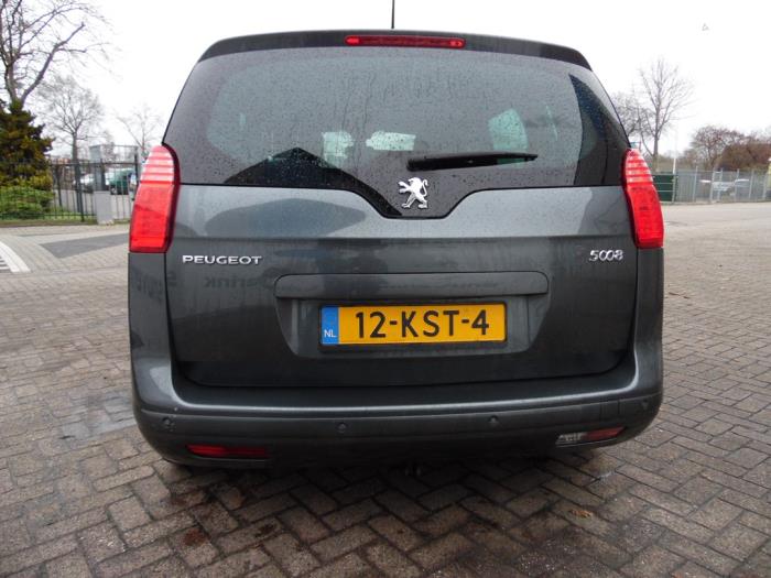 Peugeot 5008 I 1.6 VTI 16V Schadevoertuig (2010, Grijs)