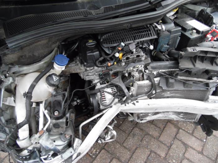 Peugeot 208 I 1.2 Vti 12V PureTech 82 Skrotfordon (2014, GRIJS)