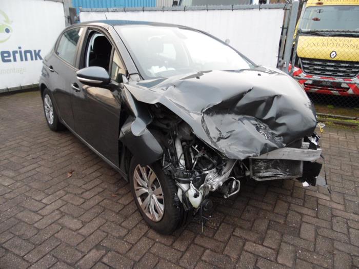 Peugeot 208 I 1.2 Vti 12V PureTech 82 Skrotfordon (2014, GRIJS)