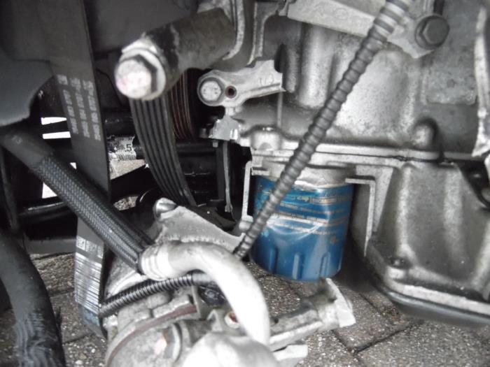 Peugeot 208 I 1.2 Vti 12V PureTech 82 Skrotfordon (2014, GRIJS)