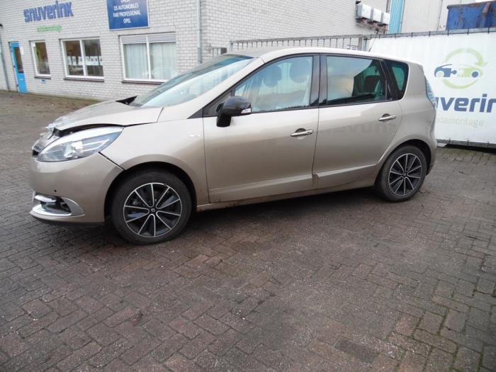 Renault Scénic III 1.5 dCi 110 Skrotfordon (2013, BRUIN)