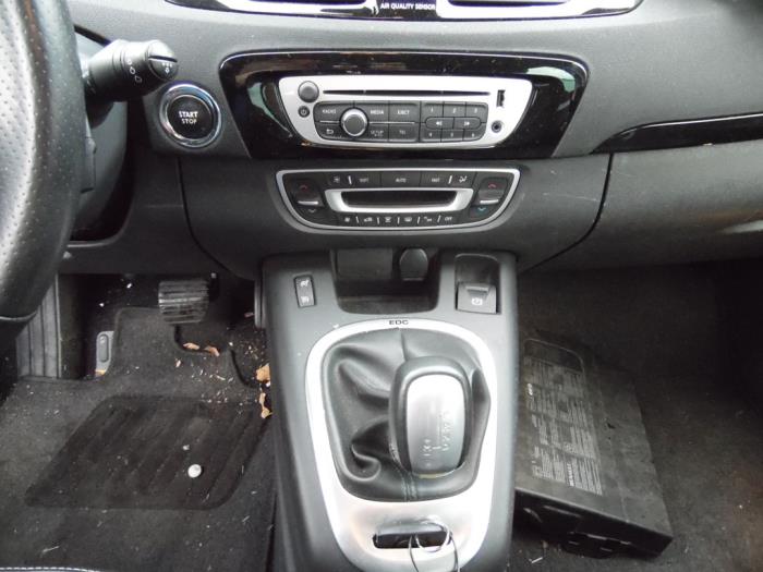 Renault Scénic III 1.5 dCi 110 Skrotfordon (2013, BRUIN)