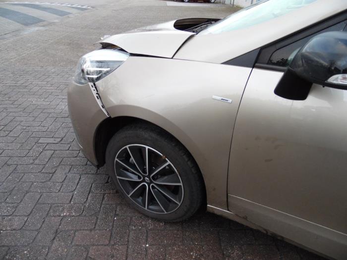 Renault Scénic III 1.5 dCi 110 Skrotfordon (2013, BRUIN)