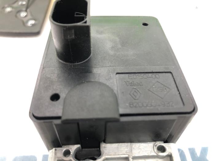 Renault Scénic III 1.5 dCi 110 Skrotfordon (2013, BRUIN)