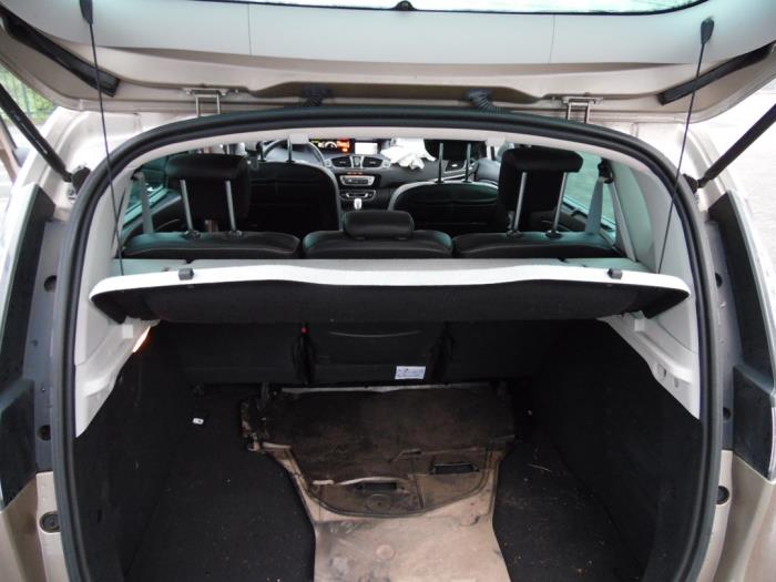 Renault Scénic III 1.5 dCi 110 Skrotfordon (2013, BRUIN)