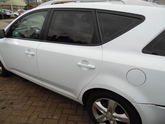 Kia Cee'd Sporty Wagon 1.4 16V Skrotfordon (2011, WIT)