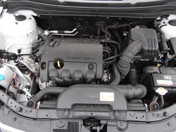 Kia Cee'd Sporty Wagon 1.4 16V Skrotfordon (2011, WIT)