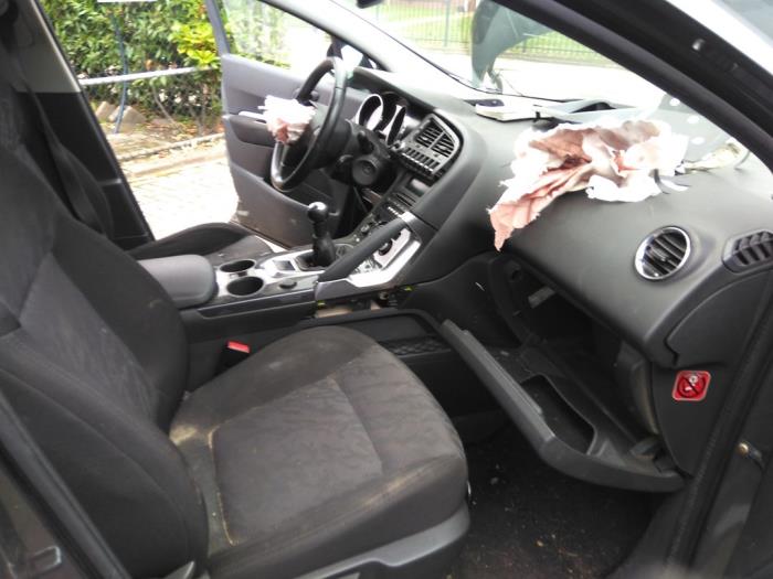 Peugeot 3008 I 1.6 VTI 16V Sloopvoertuig (2010, Grijs)