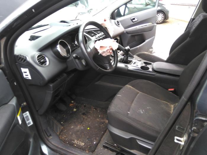 Peugeot 3008 I 1.6 VTI 16V Sloopvoertuig (2010, Grijs)