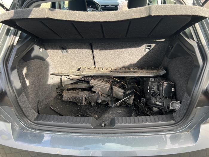 Seat Ibiza V 1.0 TSI 12V Sloopvoertuig (2018, Grijs)