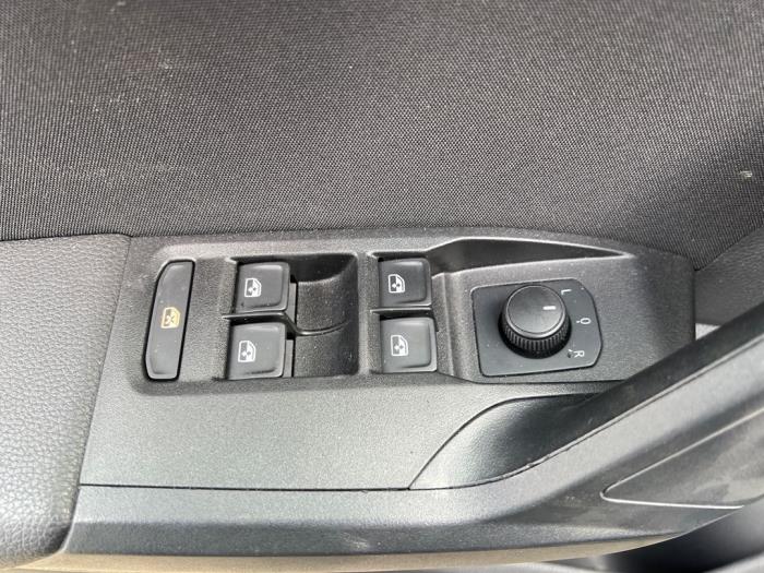 Seat Ibiza V 1.0 TSI 12V Sloopvoertuig (2018, Grijs)