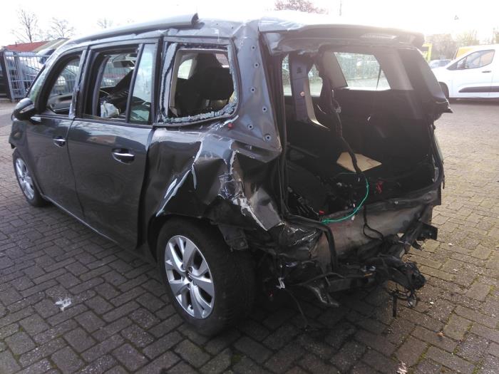 Citroen C4 Picasso 1.6 e-HDi 115 Skrotfordon (2013, GRIJS)