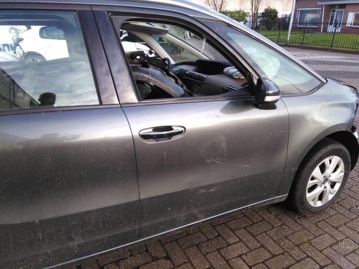 Citroen C4 Picasso 1.6 e-HDi 115 Skrotfordon (2013, GRIJS)