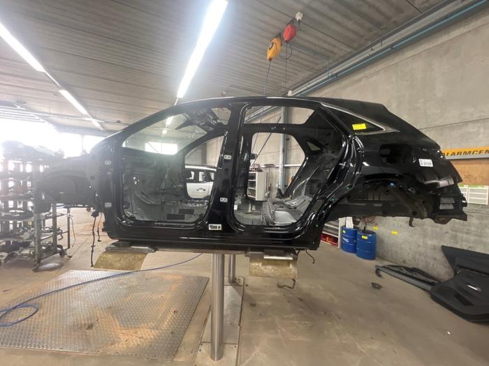 DS Automobiles DS 7 1.6 16V E-Tense 225 Sloopvoertuig (2023, Zwart)