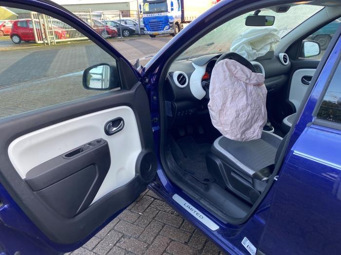 Renault Twingo III 1.0 SCe 70 12V Skrotfordon (2017, PAARS)