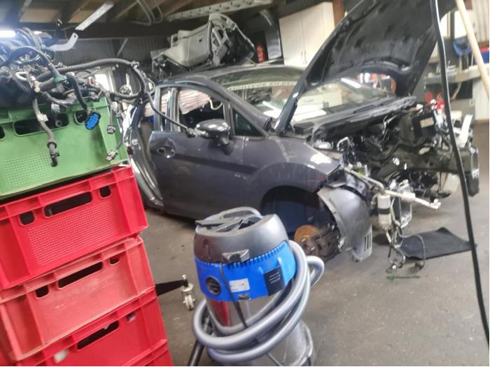 Ford Fiesta 6 1.0 EcoBoost 12V 100 Sloopvoertuig (2013, MIDNIGHT SKY)