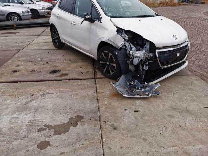Peugeot 208 I 1.2 12V e-THP PureTech 110 Sloopvoertuig (2018)