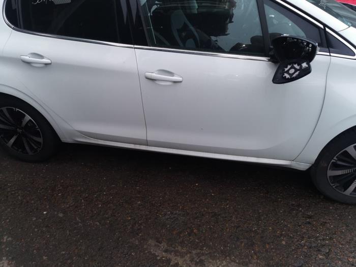 Peugeot 208 I 1.2 12V e-THP PureTech 110 Sloopvoertuig (2018)