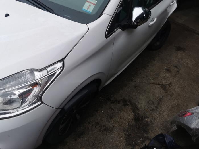 Peugeot 208 I 1.2 12V e-THP PureTech 110 Sloopvoertuig (2018)