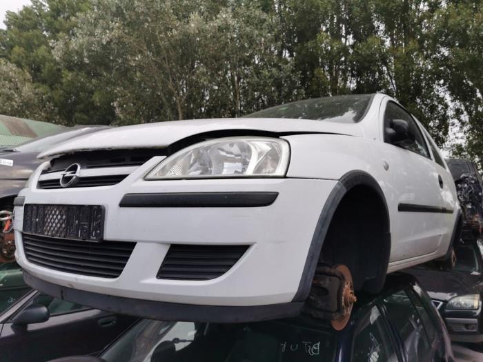 Opel Corsa C 1.2 16V Twin Port Skrotfordon (2003)