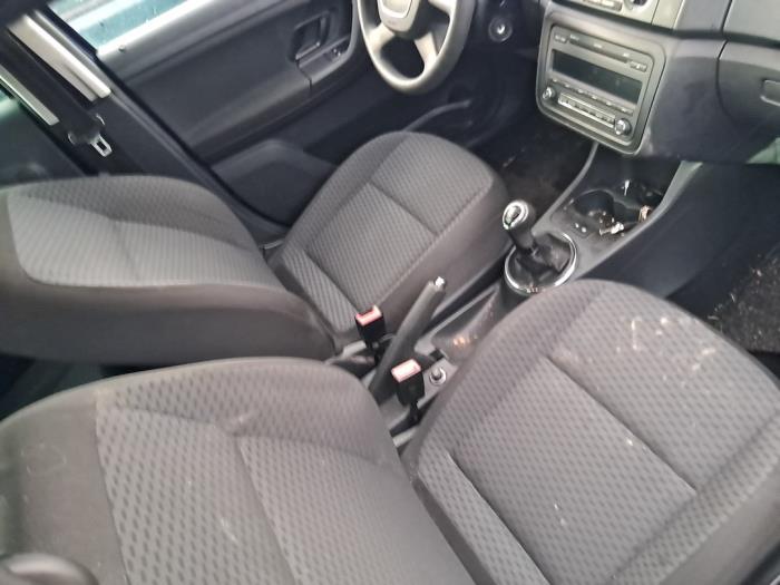 Skoda Fabia II 1.2 TSI Sloopvoertuig (2010, Blauw)