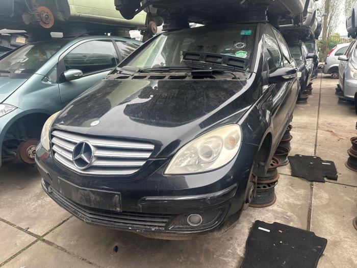 Mercedes B 1.7 B-170 16V Skrotfordon (2006, ZWART)