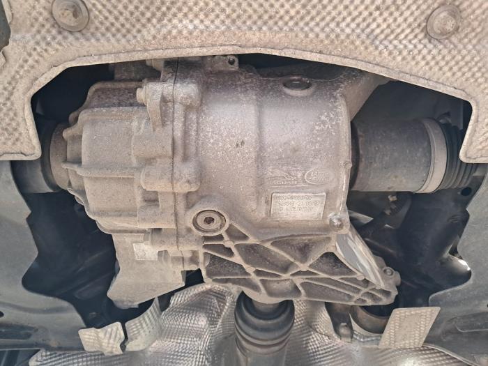 Landrover Discovery Sport 2.0 P200 MHEV 16V AWD Sloopvoertuig (2021, Zwart)