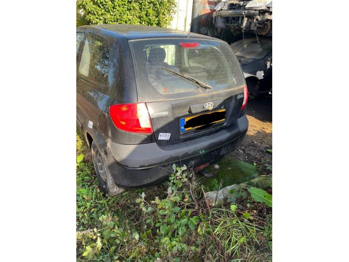 Hyundai Getz 1.4i 16V Samochód złomowany (2006, Czarny)