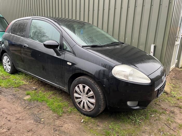 Fiat Grande Punto 1.4 Sloopvoertuig (2006, Zwart)