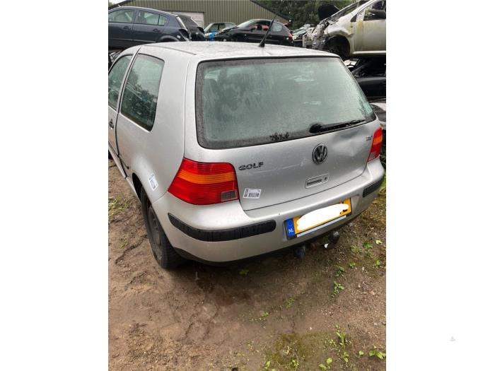 Volkswagen Golf IV 2.0 Skrotfordon (2002, GRIJS)