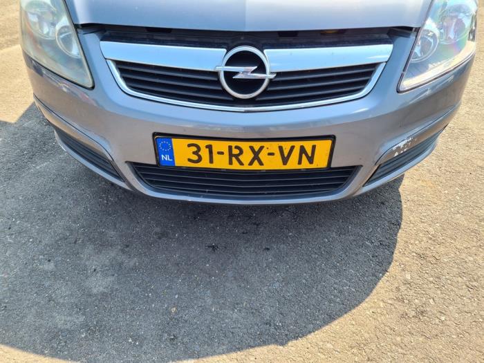 Opel Zafira 2.2 16V Direct Ecotec Skrotfordon (2005, GRIJS)