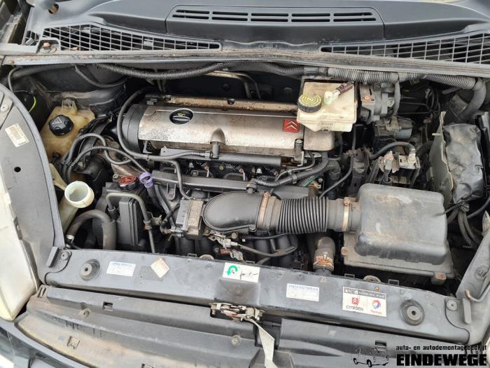 Citroen Xsara Picasso 1.8 16V Skrotfordon (2005, ZWART)