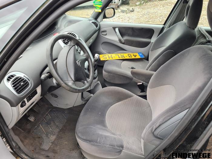 Citroen Xsara Picasso 1.8 16V Skrotfordon (2005, ZWART)