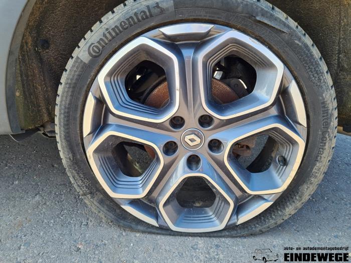 Renault Kadjar 1.5 dCi DPF Skrotfordon (2016, ZWART)