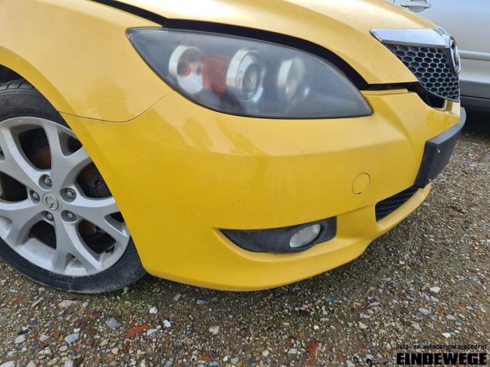 Mazda 3 Sport 1.6i 16V Skrotfordon (2004, GEEL)