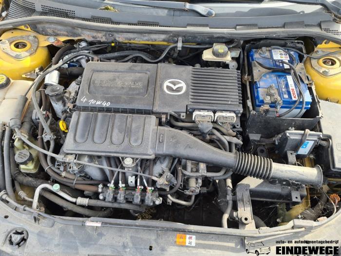Mazda 3 Sport 1.6i 16V Skrotfordon (2004, GEEL)
