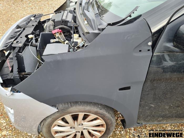 Mitsubishi Attrage 1.2 12V Skrotfordon (2016, ZWART)