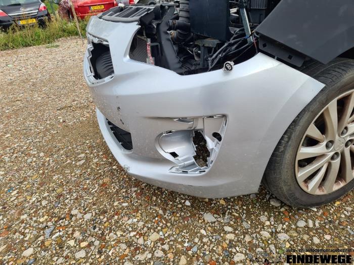 Mitsubishi Attrage 1.2 12V Skrotfordon (2016, ZWART)