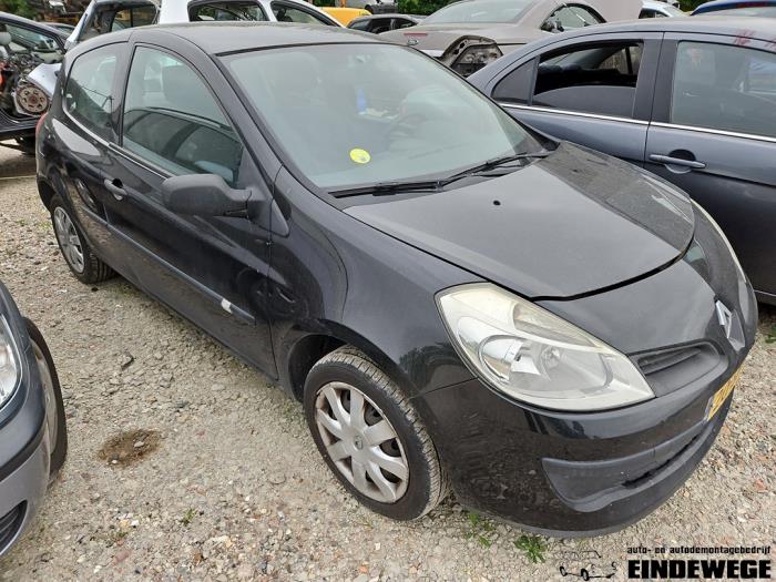 Renault Clio III 1.2 16V 65 Sloopvoertuig (2006, Zwart)