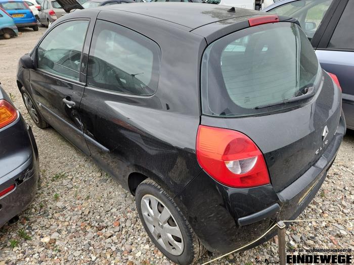 Renault Clio III 1.2 16V 65 Sloopvoertuig (2006, Zwart)