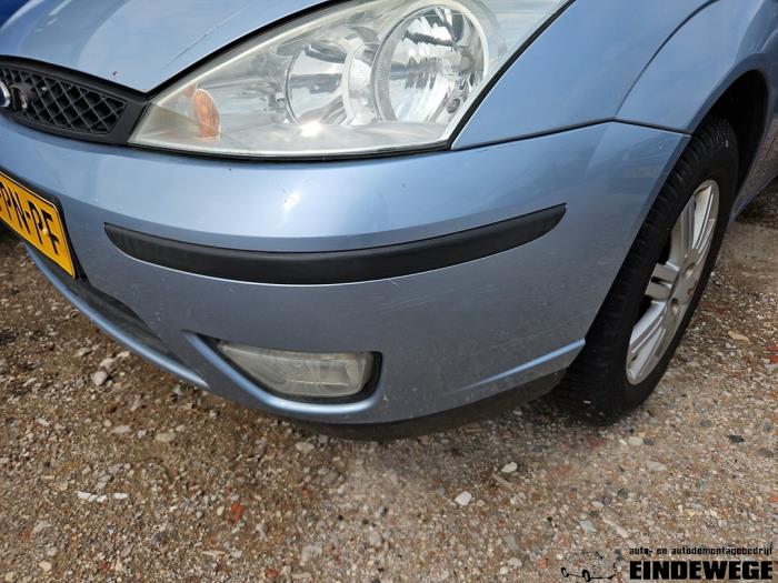 Ford Focus 1 1.6 16V Skrotfordon (2004, GRIJS)