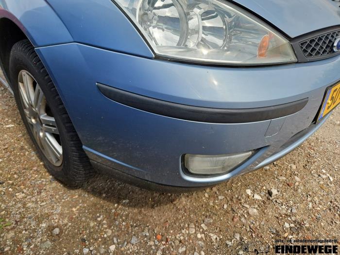 Ford Focus 1 1.6 16V Skrotfordon (2004, GRIJS)